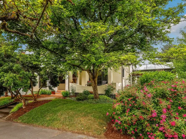 2303 SE 58th Ave, Portland, OR 97215