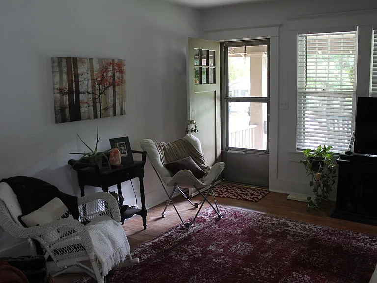 1627 Kentucky St — Photo 2