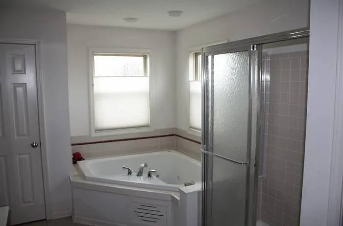 Huge master bath suite