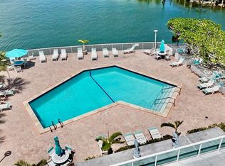 2841 NE 163rd St APT 302, North Miami Beach, FL 33160