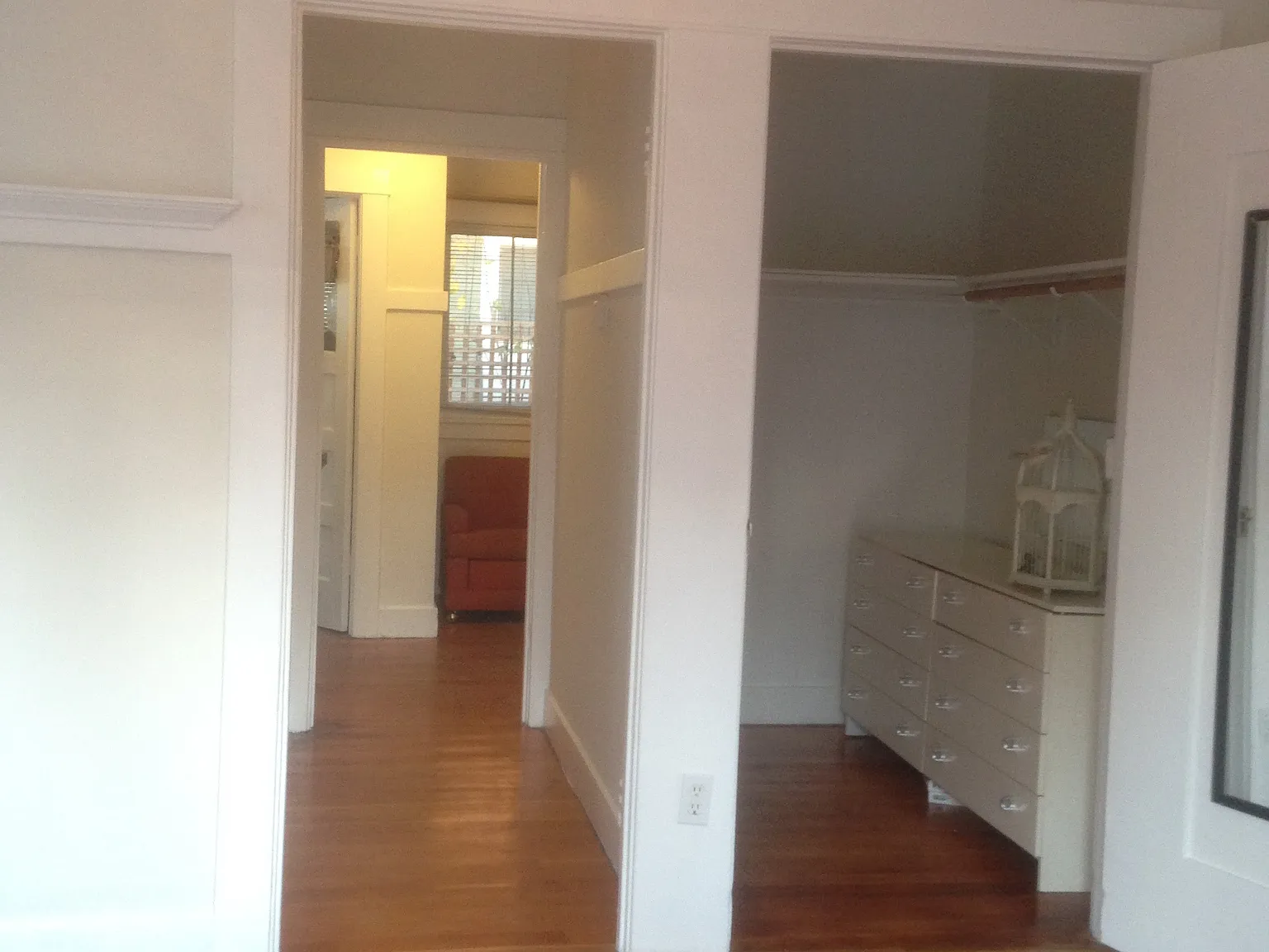 Studio, 420 sqft, $2,395 — Photo 2