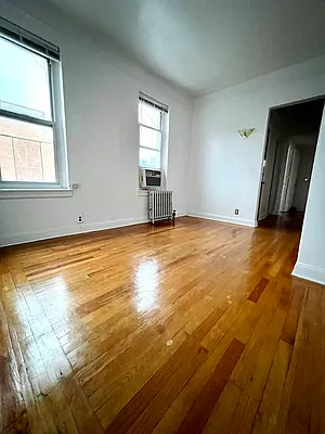 Rented by Elmekies Equities | media 6