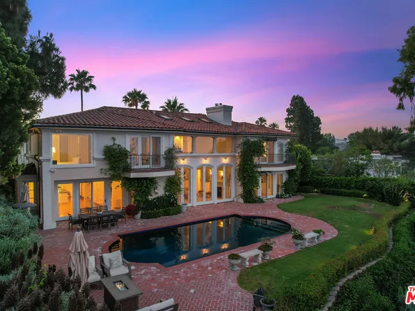 10814 Savona Rd, Los Angeles, CA 90077