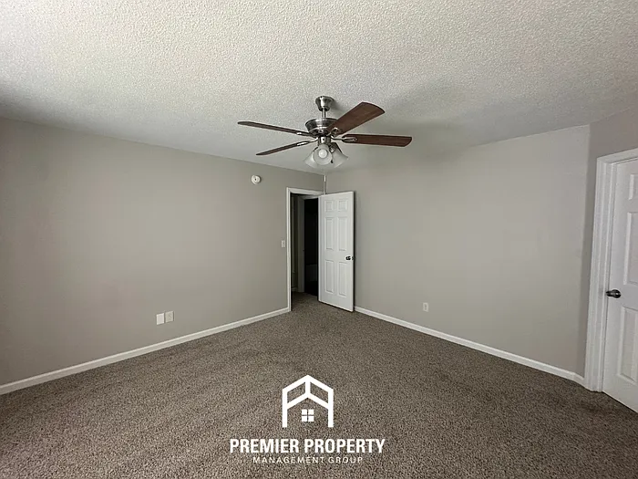 10088 Chariden Dr — Photo 9