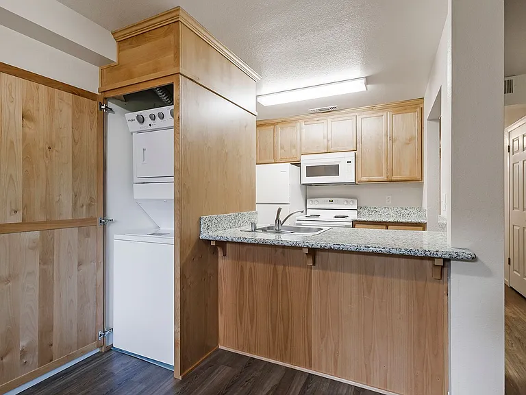 Pine Tree Apartments — Photo 20