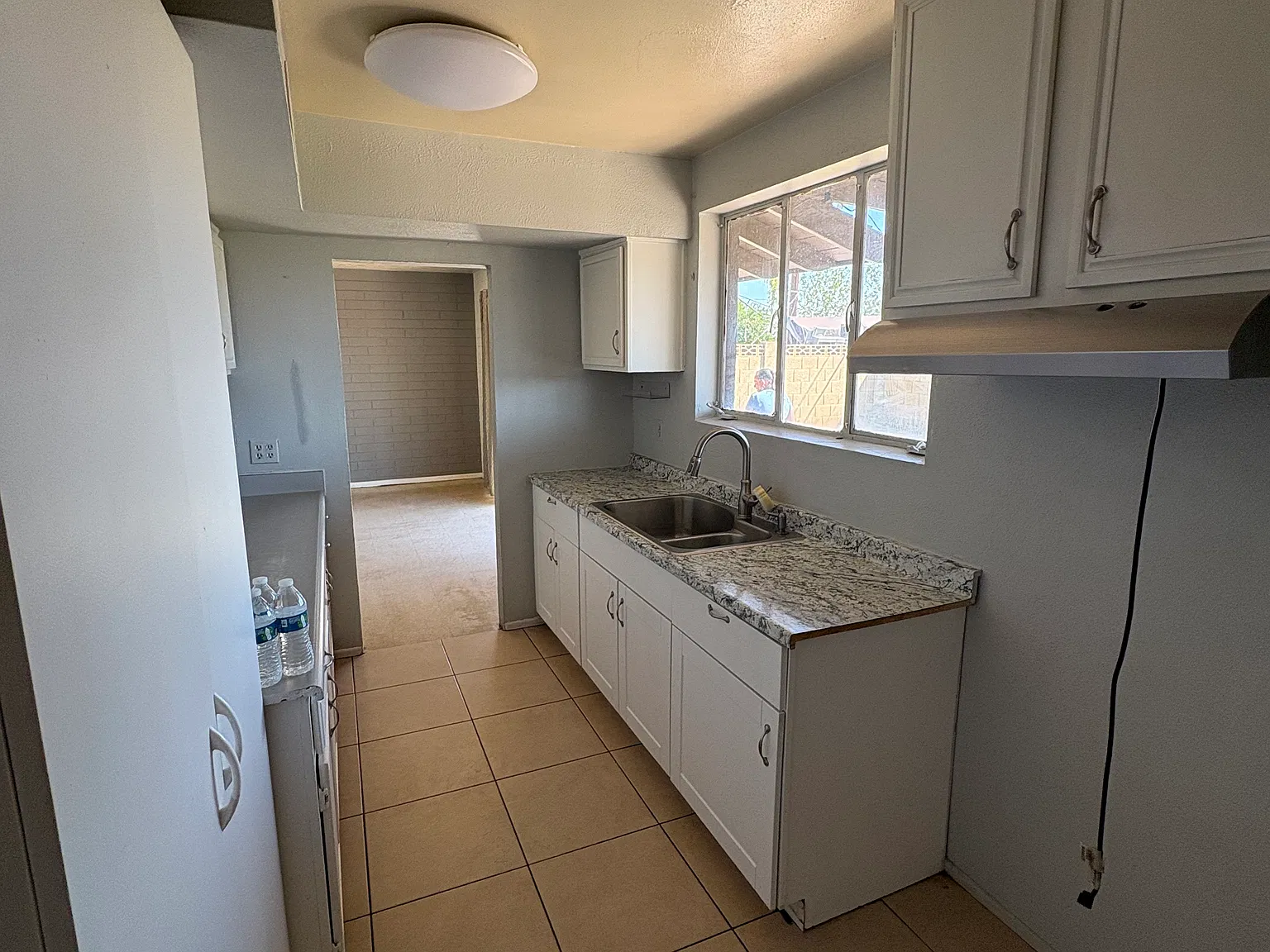 4 bed, 1388 sqft, $2,000 — Photo 2