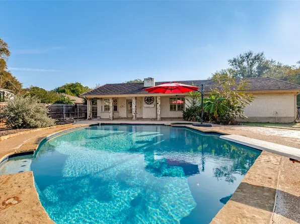 1113 Brookside Dr, Hurst, TX 76053