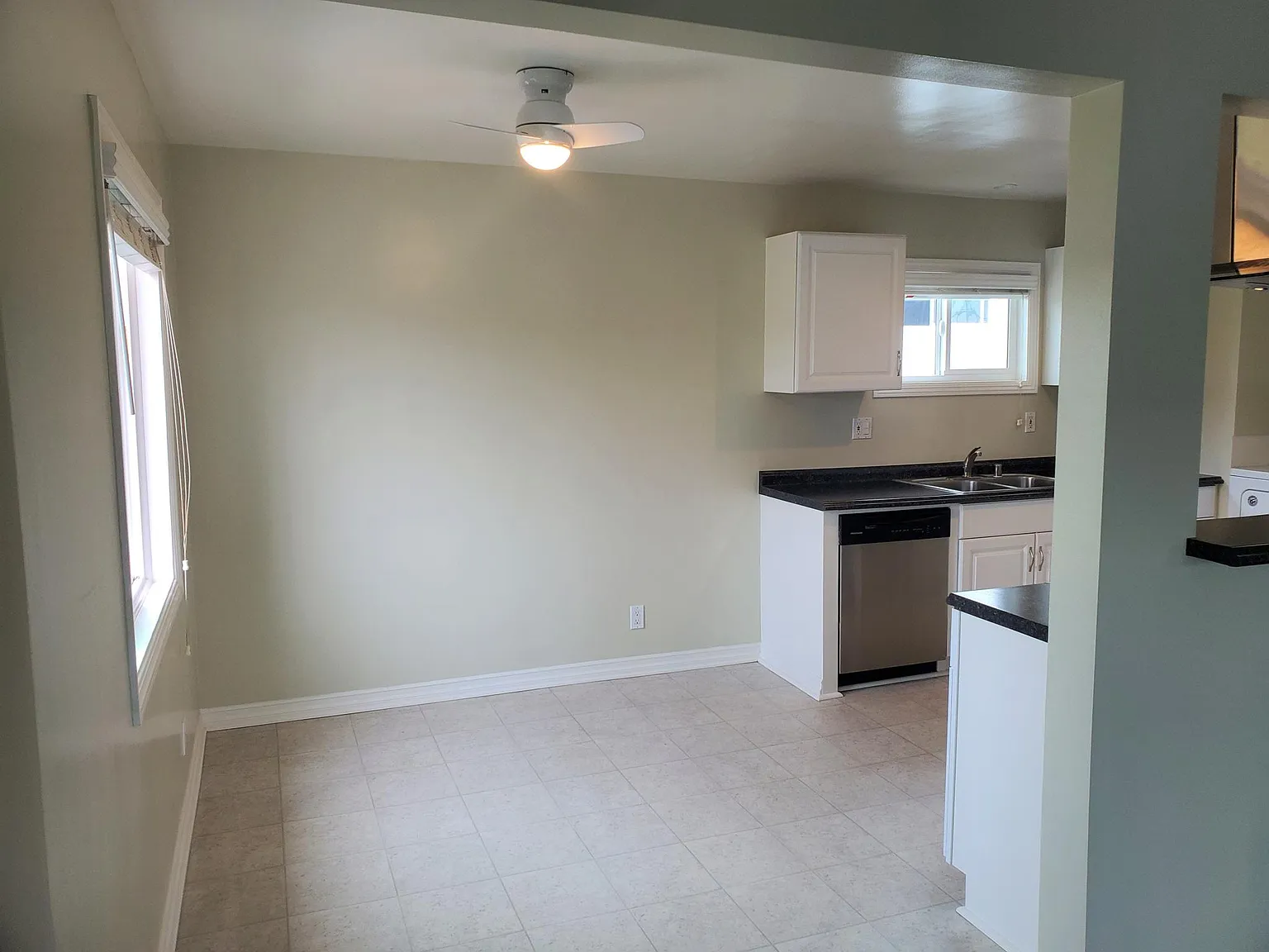 2 bed, 865 sqft, $3,200 — Photo 3