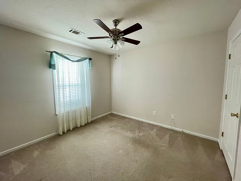 417 Regency Park Dr — Photo 5
