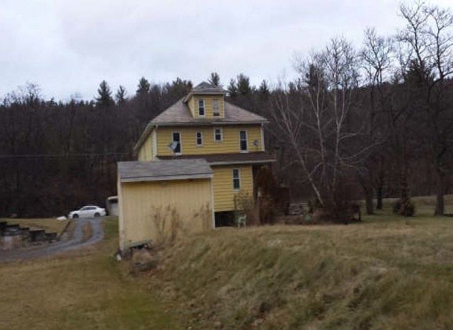 2nd image of 2595 Little Gap Rd