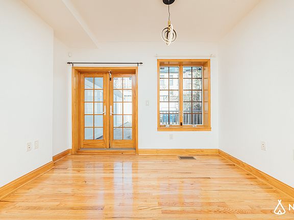 5th image of 187 18th St #1C