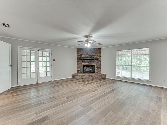 4th image of 1411 Skyline Dr