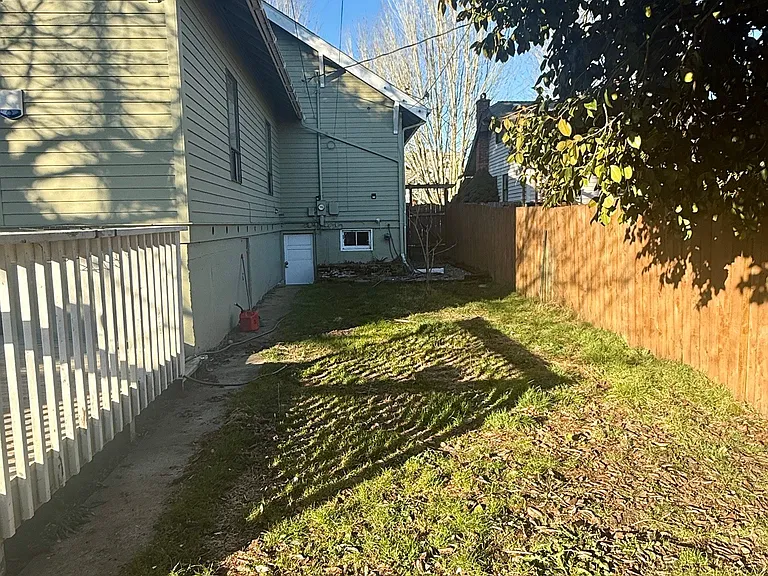 4315 Fawcett Ave — Photo 32