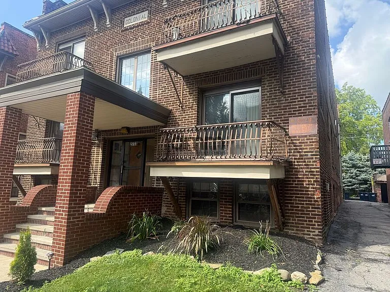 2773 Hampshire Rd #10 — Photo 3