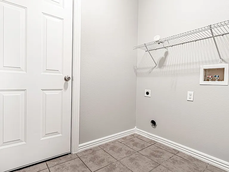 Jones - 261-263 Copper Oaks Dr — Photo 7