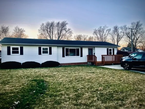 224 S Gerrard St, Chenoa, IL 61726