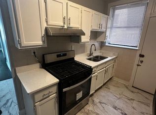 704 E 80th St #1, Chicago, IL 60619