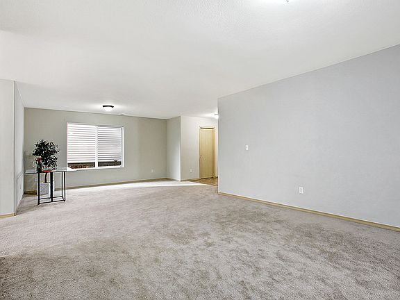 4th image of 13241 SE 226th St