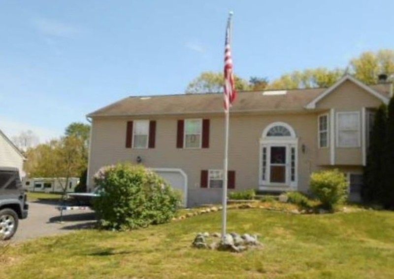 1st image of 6101 Taverneer Ln