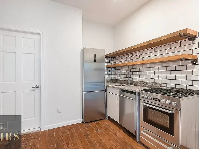 544 W 49th St #2 — Photo 1