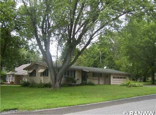 2012 Orchard Pl, Eau Claire, WI 54703