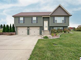 70 Reins Ct, Elizabethtown, KY 42701