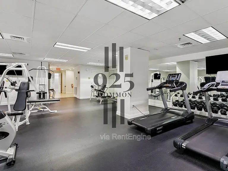 925 Common St #1008 — Photo 8