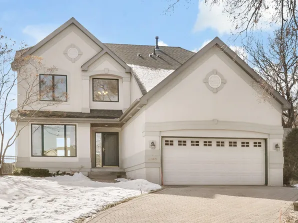 10509 Spyglass Dr, Eden Prairie, MN 55347