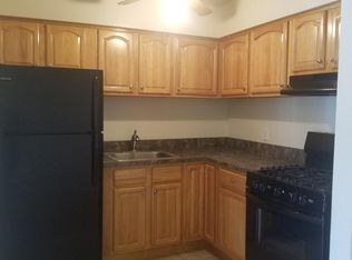 565 Grove St APT D8, Clifton, NJ 07013