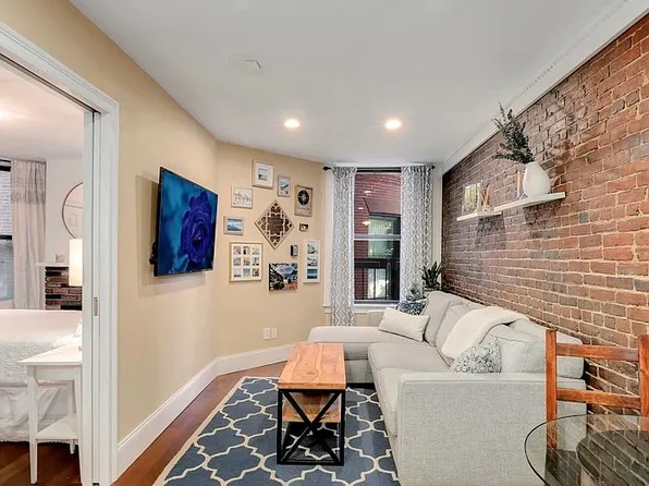 495-497 Beacon St Unit 3, Boston, MA 02215