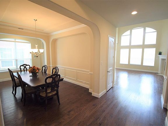 5th image of 7022 Anastasia Ln