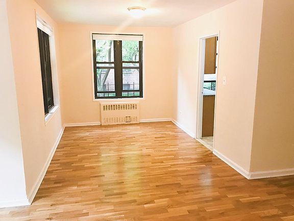 4th image of 14445 35th Ave #1