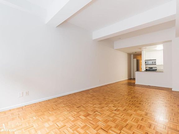 3rd image of 45 Wall St APT 1414