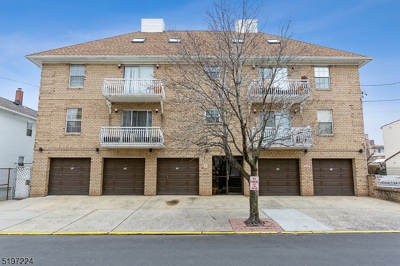 1st image of 167 New York Ave APT 23