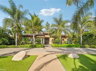 17401 Raymer St, Northridge, CA 91325