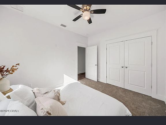 3rd image of 2729 Carol Ln #2729