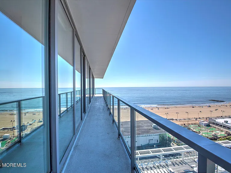 1101 Ocean Ave #1102 — Photo 43