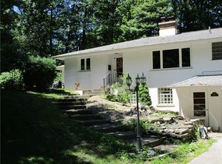 6450 W Lake Rd, Fairview, PA 16415