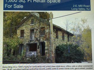 2 E Mill Rd, Long Valley, NJ 07853