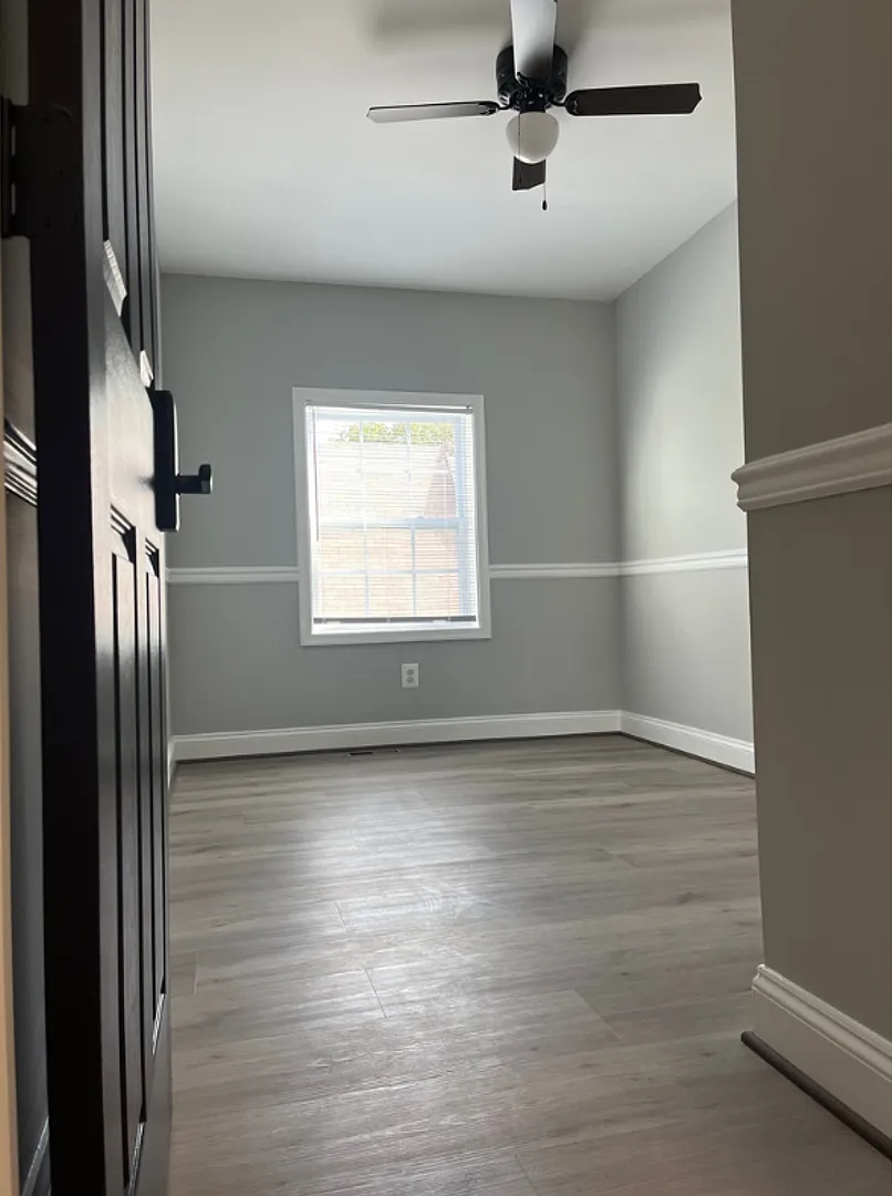 4108 Groveland Avenue $650 Available Rom (Shared Bath) — Photo 4