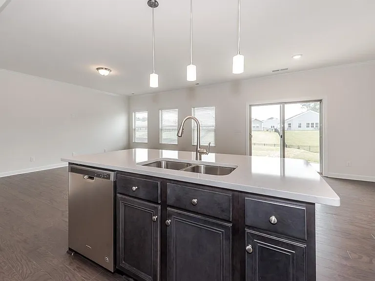 2018 Poplar Ridge Dr — Photo 8