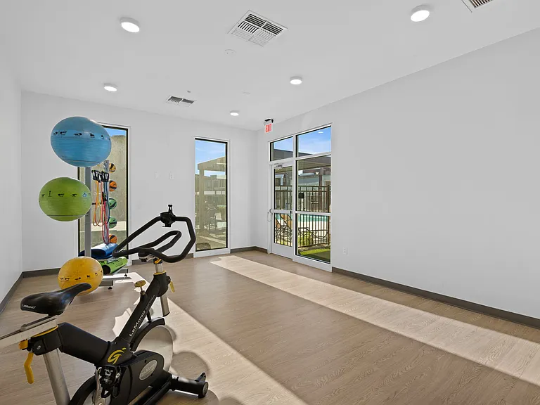 Copa Flats — Photo 69