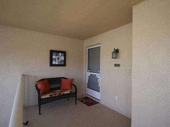 2nd image of 5800 Sabal Trace Dr #102-1