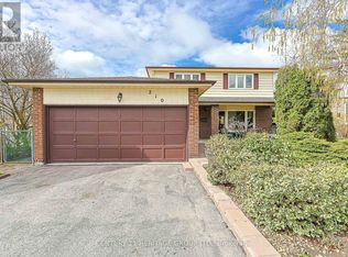 210 Thornwillow Ct, Newmarket, ON L3Y5R2