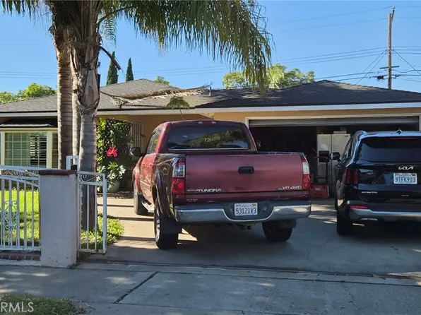 2302 S Diamond St, Santa Ana, CA 92704