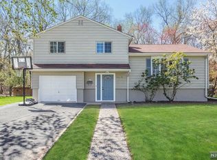 85 Carlson Ct, Closter, NJ 07624