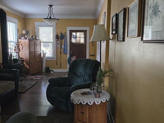 Living room and entrance