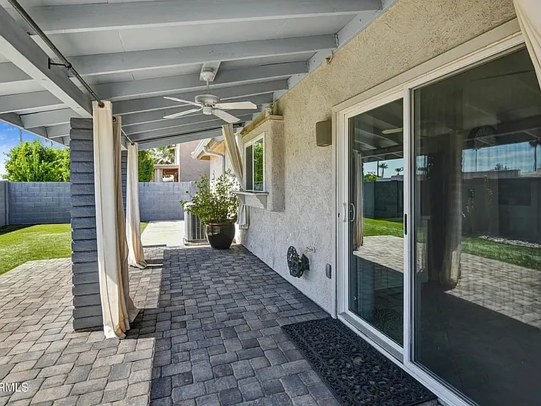 4413 E Bluefield Ave — Photo 10