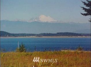 2330 Strawberry Point Rd, Oak Harbor, WA 98277