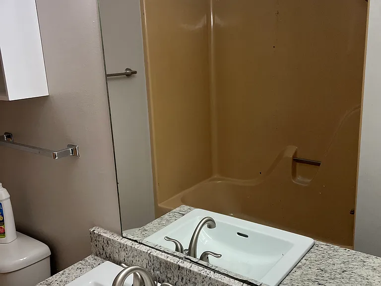 1131 Louise St — Photo 30